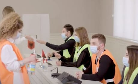 Verifikimi elektronik i votuesve ne zgjedhje: KQZ tregon si do funksionoje pajisja